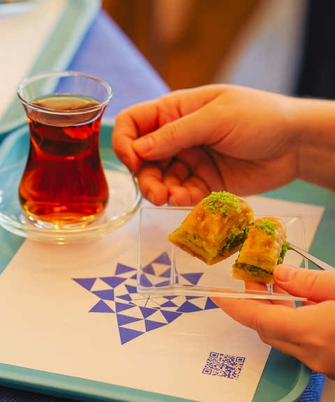 turkish-tea-baklava class