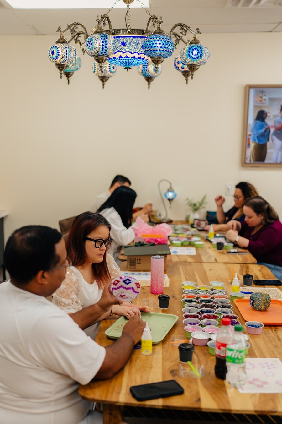 Turkish mosaic lamp workshop group photo