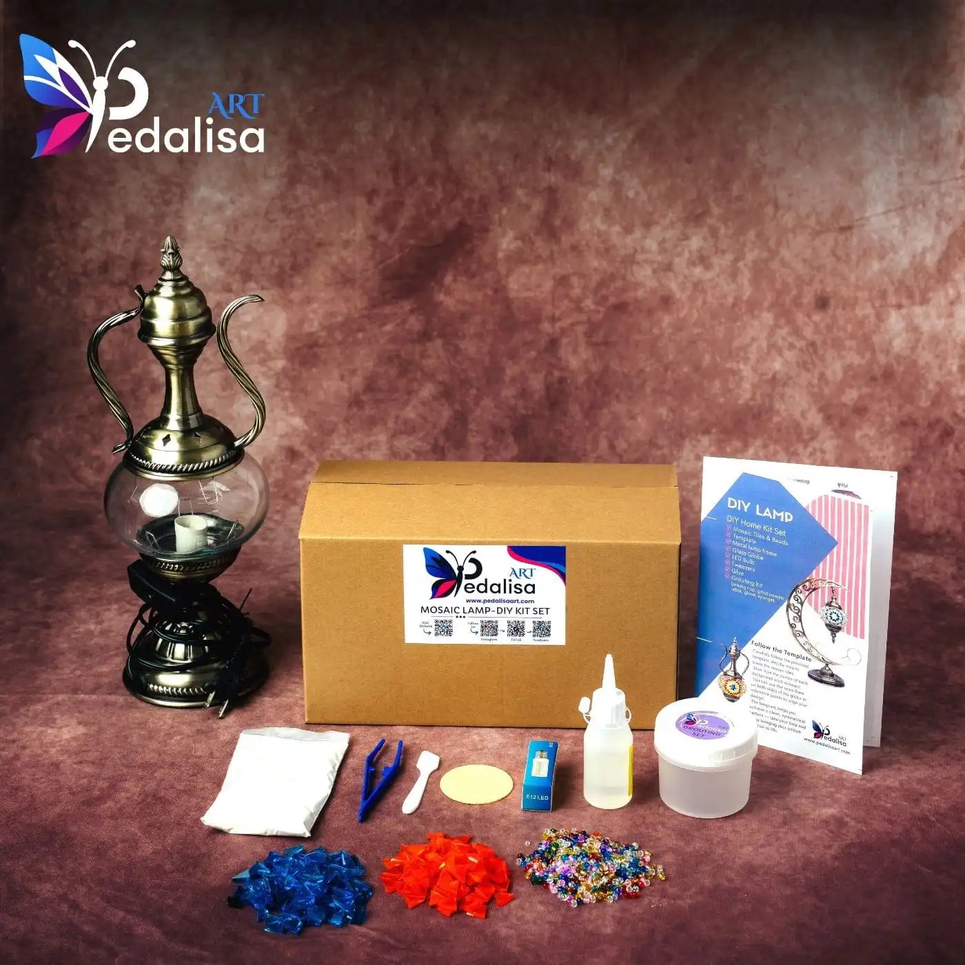 Decorative lamp kit with materials and tools on a brown background, featuring Pedalisa branding.